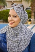 Beyaz Siyah Desenli Hazır Şal Eşarp thumbnail 2