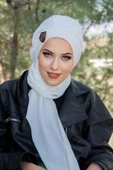 Kırık Beyaz Fitilli Armalı Tesettür Bere thumbnail 1