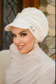 Beyaz Metal Detaylı Tesettür Şapka Bone thumbnail 1