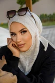 Beyaz Triko Kışlık Spor Bone Hijab thumbnail 1