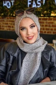 Gri Ekru Desen Tesettür Bere thumbnail 3