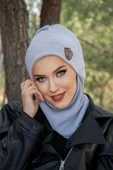 Açık Gri Armalı Maskeli Bere thumbnail 1