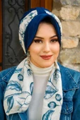 Lacivert Beyaz Yaprak Fularlı Şapka Bone thumbnail 1