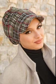 Haki Ekose Desen Tesettür Şapka thumbnail 2