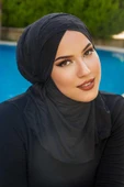 Siyah Hijab Çapraz Bantlı Havuz ve Deniz Bonesi thumbnail 3