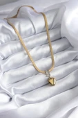 316L Çelik Gold Renk İtalyan Zincir Model Kalp Figür Nazar Boncuk Detay Kadın Kolye - TJ-BKO7925 thumbnail 2