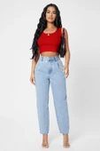 Kadın Kırmızı Kare Yaka Crop Top Bluz thumbnail 3