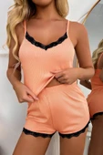 Kadın Mercan Pembe Alt Ve Üst Dantel Detaylı Şortlu Gecelik Takımı thumbnail 6