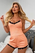 Kadın Mercan Pembe Alt Ve Üst Dantel Detaylı Şortlu Gecelik Takımı thumbnail 4