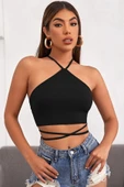 Kadın Siyah Sırtı Açık Boyundan Çapraz Bağlamalı Crop Top Bluz thumbnail 4
