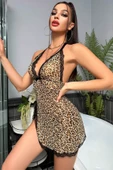 Kadın Leopar Desenli Derin V Yaka Dantel Detaylı Yırtmaçlı Gecelik thumbnail 4