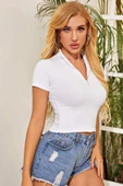 Kadın Beyaz Yarım Fermuarlı ve Kısa Kollu Crop Top Bluz thumbnail 3