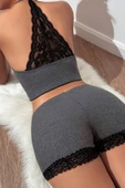 Kadın Gri Kaşkorse Sırt ve Bacak Kısmı Dantel Detaylı Şortlu Gecelik Takım thumbnail 1