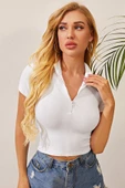 Kadın Beyaz Yarım Fermuarlı ve Kısa Kollu Crop Top Bluz thumbnail 1