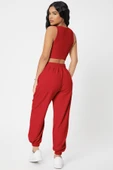 Kadın Kırmızı Kaşkorse Cepli Jogger Eşofman Altı ve Crop Top Bluz thumbnail 2