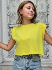 GO ON OUTFIT Kadın Vatkalı Crop T-Shirt Sarı GOON87 - 1