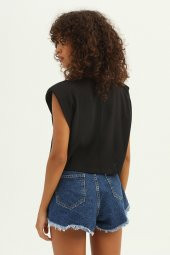 GO ON OUTFIT Kadın Vatkalı Crop T-Shirt Siyah GOON110 - 4