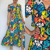 GO ON OUTFIT Kadın Uzun Beli Lastik Büzgülü Yırtmaçlı  Renkli Çiçekli Siyah Elbise GOON171 - 1