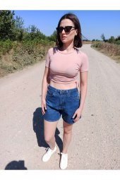 GO ON OUTFIT Kadın Pudra Yanları Büzelebilir Kısa Kollu Fitilli Crop T-Shirt GOON108 - 4