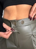 İki düğmeli pileli şort thumbnail 2