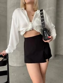 Tek yırtmajlı şort etek thumbnail 3