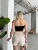 Tek yırtmajlı şort etek thumbnail 3