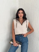 Astarlı kapşonlu kuzu yelek beyaz t1243 thumbnail 3
