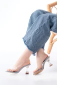 S-619 Bebe Mavi Rugan Şeffaf Bantlı Şeffaf Topuklu Yuvarlak Burunlu Kadın Terlik thumbnail 1