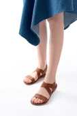 205-04 Taba Tek Bantlı Lastikli Hakiki Deri Ortopedik Taban Kadın Sandalet thumbnail 2