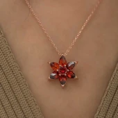 925 Ayar Gümüş Kırmızı Çiçek Kadın Gümüş Kolye thumbnail 2