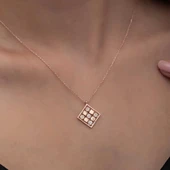 Gümüş Rose Dörtgen Zirkon Taşlı Kadın Kolye thumbnail 2