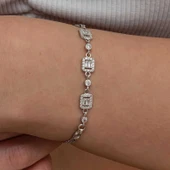 Gümüş Üçlü Baget Taşlı Kadın Bileklik thumbnail 3