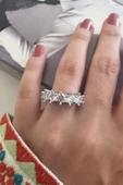 Kadın Vip Seri Baget Zirkon Taşlı 5 Taş Numarasız Ayarlanabilir Yüzük thumbnail 1