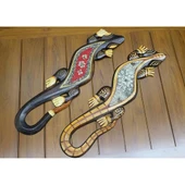 Ahşap Duvara Asmali Kertenkele Figürü thumbnail 1