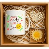 Papatya Aşk Hediye Kutusu, Gülümseten Hediye, Papatya Konsept Kupa, Papatya Mum, Kalp Anahtarlık Seti P1-08 - 1