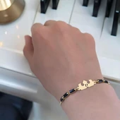 14 Ayar Altın Plakalı Harfe Özel Siyah Taş Desenli Taç Motifli Altın Renkli Zincirli Hediye Bileklik-510 thumbnail 2