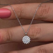 Gümüş Minimal Yuvarlak Anturaj Kadın Kolye thumbnail 1