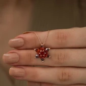 Gümüş Rose Kırmızı Çiçek Kolye thumbnail 3