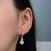 Gümüş Rose Sallantılı Manolya Çiçeği Kadın Küpe thumbnail 2