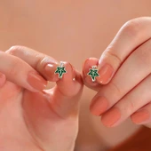 Gümüş Çınar Yaprağı Çocuk Küpesi thumbnail 2