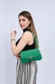 Bayan Çarpraz Askılı Çanta 67-7118 Yeşil thumbnail 1