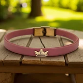 14 Ayar Altın Plakalı Harfe Özel Koyu Pembe Derili Taç Figürlü Hediye Bileklik-515 thumbnail 1