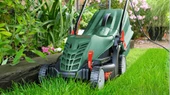 BOSCH Universal Rotak 37-555 Elektrikli Çim Biçme Makinası 37 Cm Bıçaklı 1400 Watt - 3