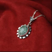 Göksu Gümüş Çerçeve Kadın Zümrüt Kolye thumbnail 2