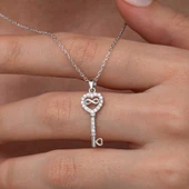 BlackCraft Gümüş Kalpli Sonsuzluk Anahtar Kadın Kolye (BC-098FD8) thumbnail 2