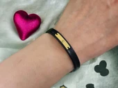 14 Ayar Altın Plakalı Harfe Özel Doğal Siyah Derili Dikdörtgen Figürlü Hediye Bileklik-540 thumbnail 2