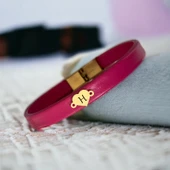 14 Ayar Altın Plakalı Harfe Özel Doğal Pembe Derili Kalp Figürlü Hediye Bileklik-544 thumbnail 1