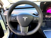 DİKİŞLİ DİREKSİYON KILIFI SİYAH DERİ SİYAH DİKİŞLİ TESLA İÇİN thumbnail 1