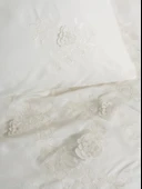 3D Nakışlı Çift Kişilik Saten Nev Takımı Chic Ekru - 3