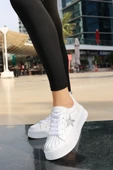 Piata Beyaz Cilt Bağcıklı Spor Ayakkabı thumbnail 1